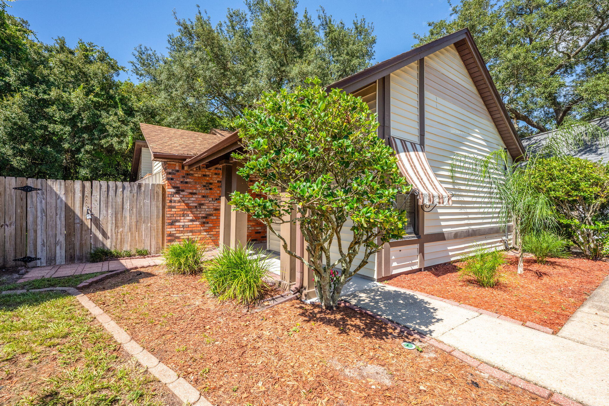 Sanibel Ln, Gulf Breeze, FL 32563