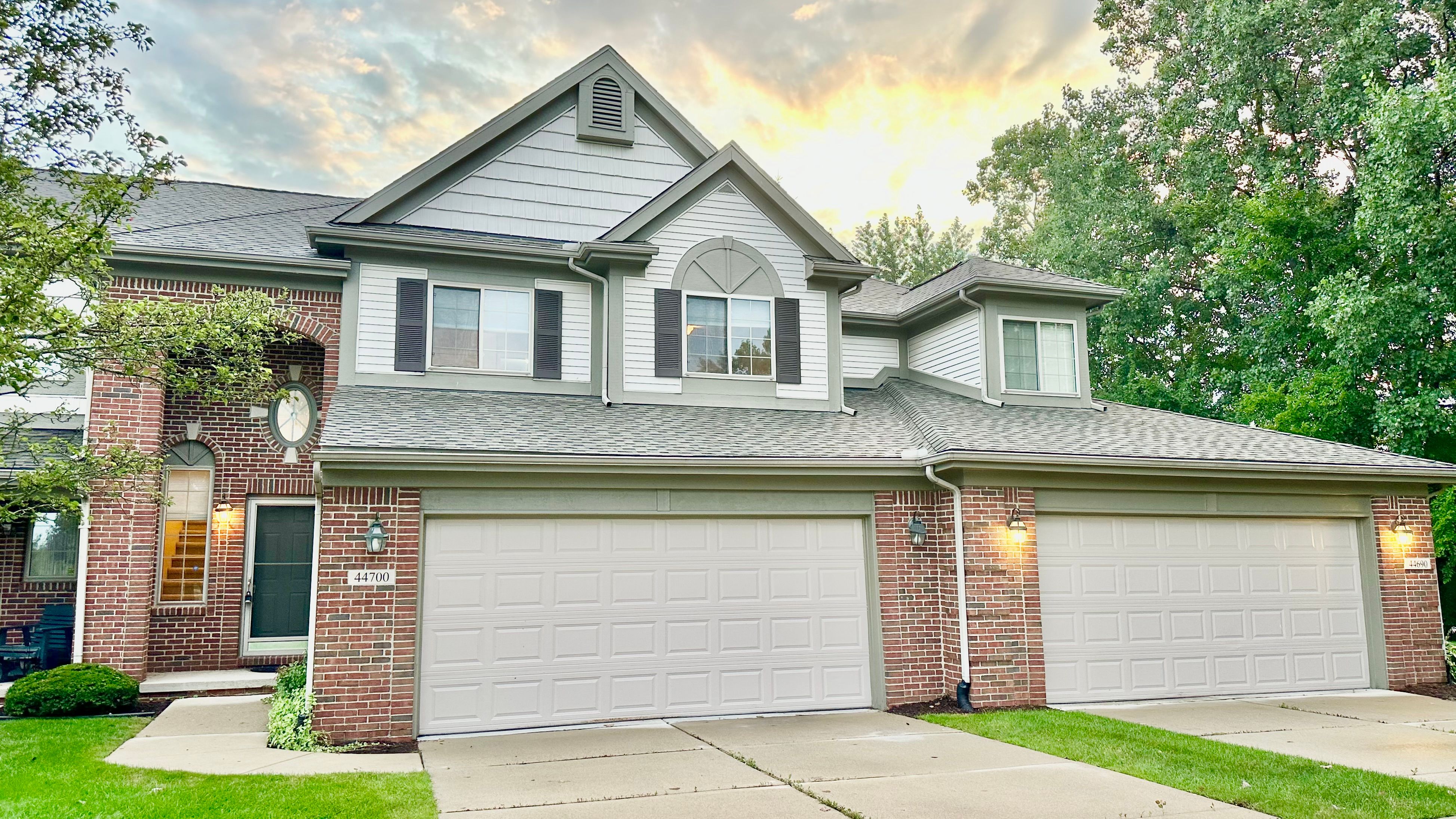 Heather Ln, Canton, MI 48187