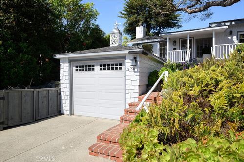 2130 Glenneyre St, Laguna Beach, CA, 92651-3620 | Card Image