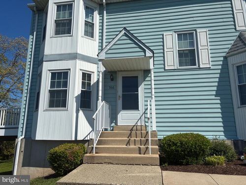 566 Applewood Ct, UPPER CHICHESTER, PA, 19014-2544 | Card Image