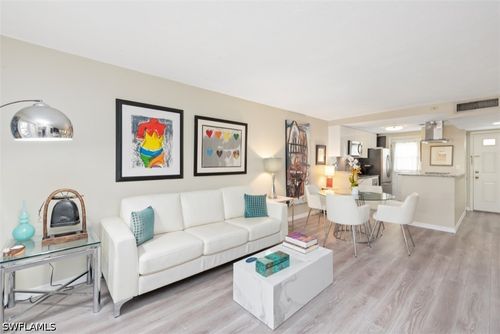 102-1021 3rd St S, NAPLES, FL, 34102-7046 | Card Image