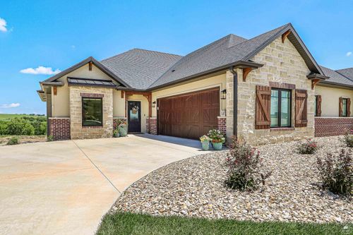 4200 Macgillivray Dr, Manhattan, KS, 66503-2648 | Card Image