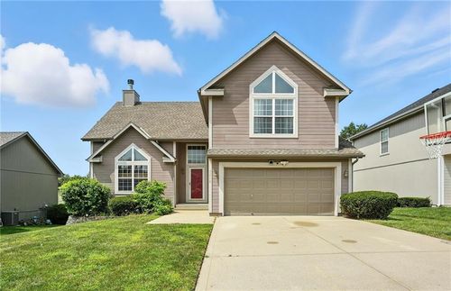 7218 Lewis Ave, Kansas City, MO, 64158-1097 | Card Image