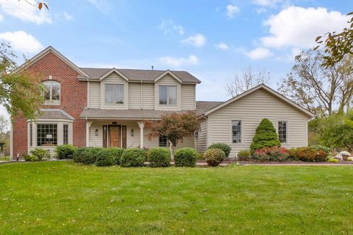 8505 S 68th Street, Franklin, WI, 53132 | Card Image