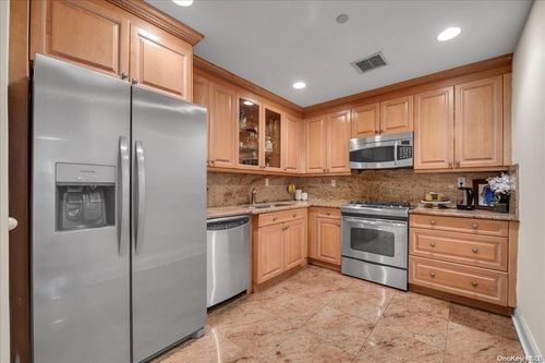 apt-1e-171 Great Neck Rd, Great Neck, NY, 11021-3347 | Card Image