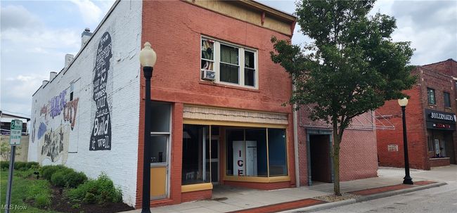 477 W Tuscarawas Ave, Home with 0 bedrooms, 0 bathrooms and null parking in Barberton OH | Image 4