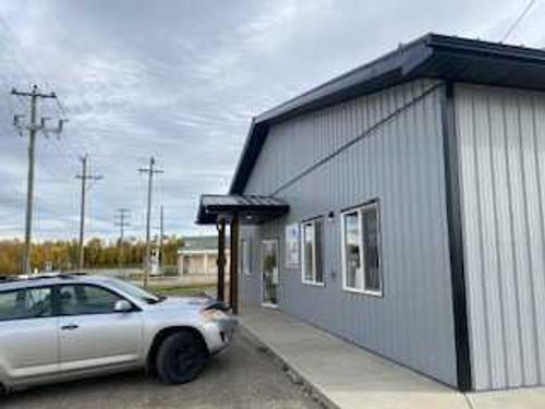 {{alt}} | Card Image