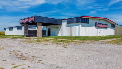 1665 Santa Fe Trl, MARSHALL, MO, 65340-9177 | Card Image