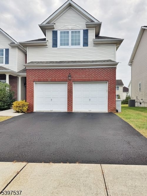 48 Willocks Cir, Somerset, NJ, 08873-7462 | Card Image