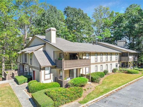 205 Woodcliff Dr, Sandy Springs, GA, 30350-3158 | Card Image