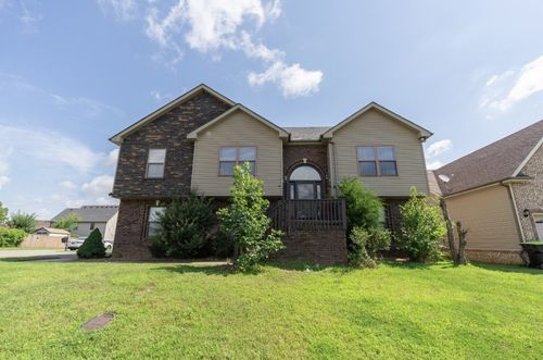 3493 Sikorsky Ln, Clarksville, TN, 37042-6692 | Card Image