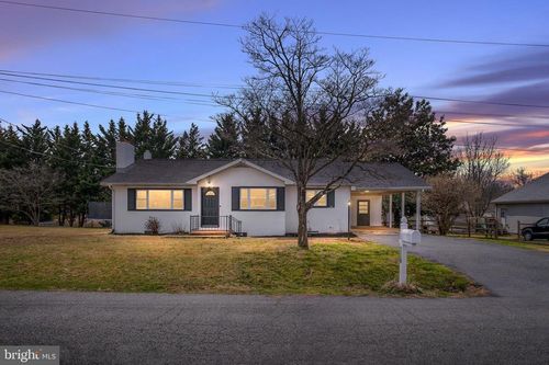 110 N Meadow Dr, Townsend, DE, 19734-9417 | Card Image