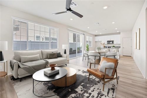 40383 Birchfield Dr, Temecula, CA, 92591-6036 | Card Image