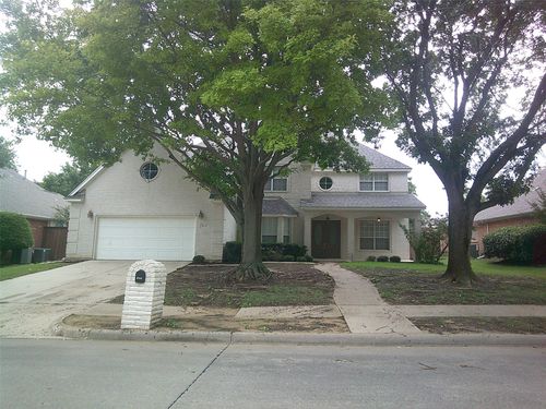 1613 Stone Crest Dr, Flower Mound, TX, 75028-4819 | Card Image