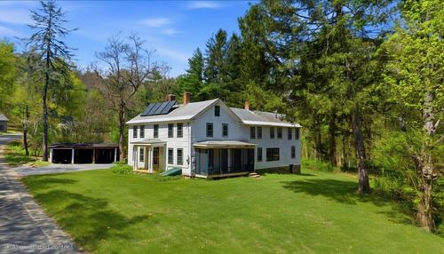 42 Shutesbury Rd, Leverett, MA, 01054-9701 | Card Image