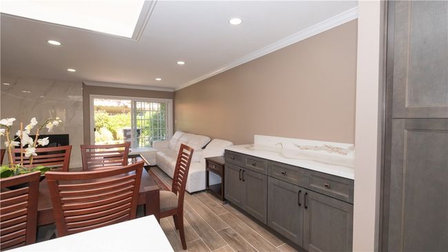 7 Satinwood Way, House other with 2 bedrooms, 2 bathrooms and 2 parking in Irvine CA | Image 4