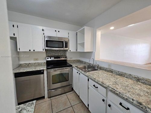 105-441 Ne 195th St, Miami, FL, 33179-3301 | Card Image