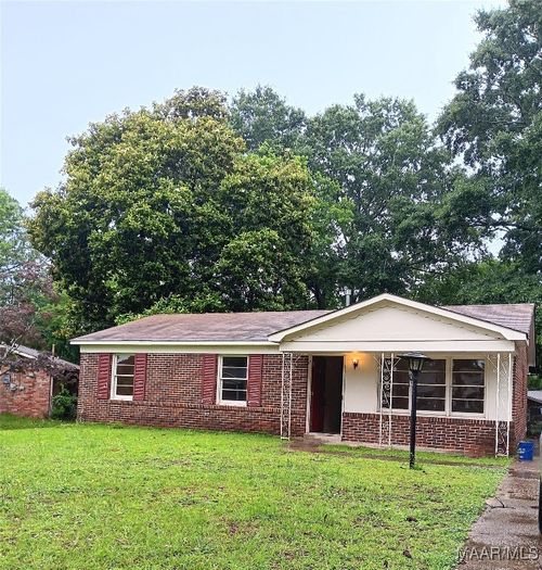 3215 Fairfax Rd, Montgomery, AL, 36109-4353 | Card Image
