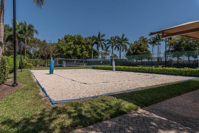 6408 Sandy Bank Ter, Condo with 3 bedrooms, 3 bathrooms and null parking in Riviera Beach FL | Image 44