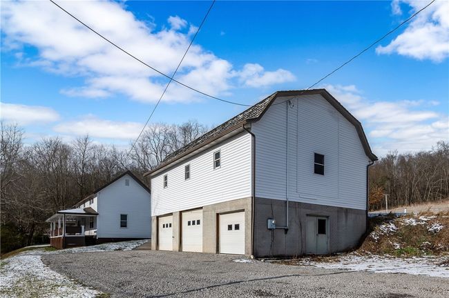 155 Old East Butler Road., House other with 4 bedrooms, 3 bathrooms and 3 parking in Summit Twp - BUT PA | Image 35