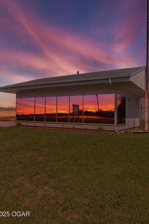 1577 N Business 49, Neosho, MO, 64850-6883 | Card Image