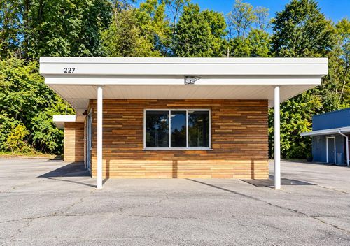 227 Southmont Blvd., Johnstown, PA, 15905 | Card Image
