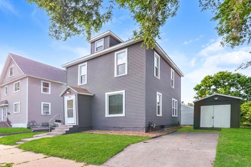 613 17th Ave Ne, Minneapolis, MN, 55413-1327 | Card Image