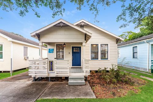 4715 Avenue P 1/2, Galveston, TX, 77551-5355 | Card Image