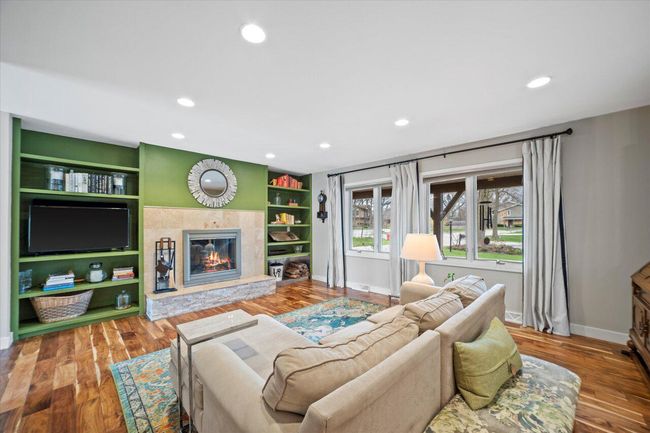 2521 W Wending Drive, House other with 4 bedrooms, 2 bathrooms and null parking in Glendale WI | Image 21