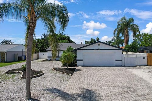 6713 35th Ave W, BRADENTON, FL, 34209-5921 | Card Image