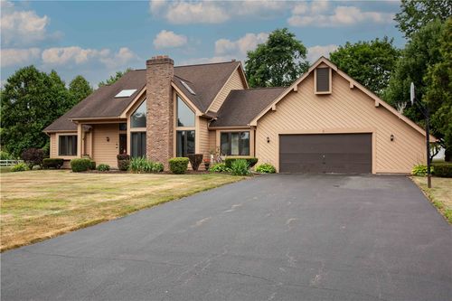 31 Holly Sue Ln, Greece, NY, 14626-1170 | Card Image
