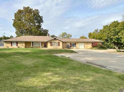 2855 Se Kansas Pl, Topeka, KS, 66605-1133 | Card Image