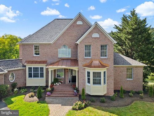 7563 Foxview Dr, WARRENTON, VA, 20186-2059 | Card Image
