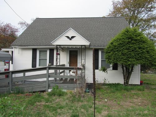 21 Barbara St, Lowell, MA, 01854-1433 | Card Image