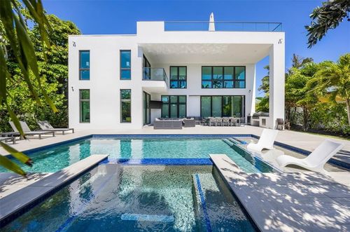 2001 Marietta Dr, Fort Lauderdale, FL, 33316-3225 | Card Image