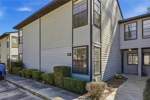 4427 21st Ln, GAINESVILLE, FL, 32607-3835 | Card Image