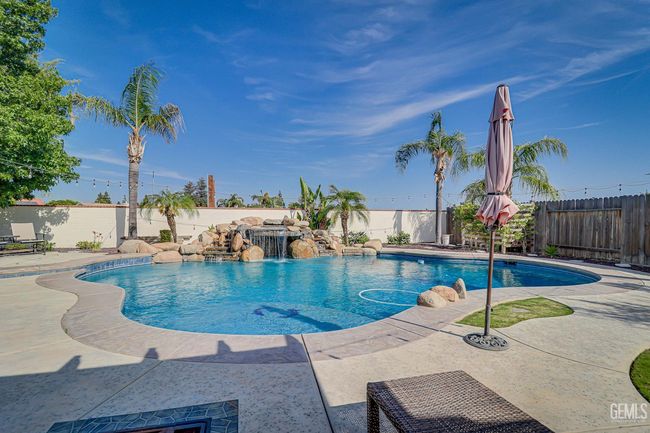 10207 Bay Colony Dr, House other with 3 bedrooms, 2 bathrooms and null parking in Bakersfield CA | Image 33