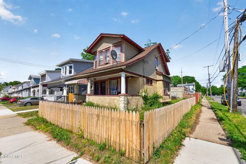 1-27 Mckinley St, Albany, NY, 12206-1749 | Card Image