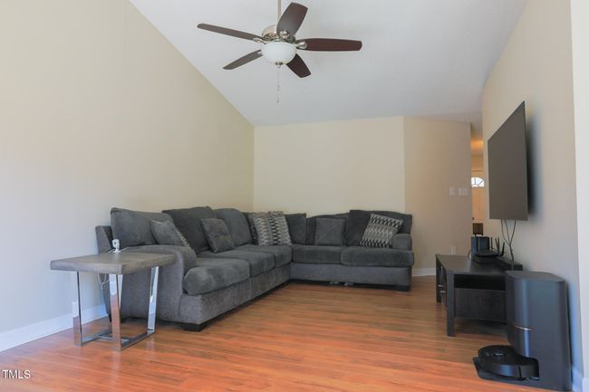 Family Room | Image 12