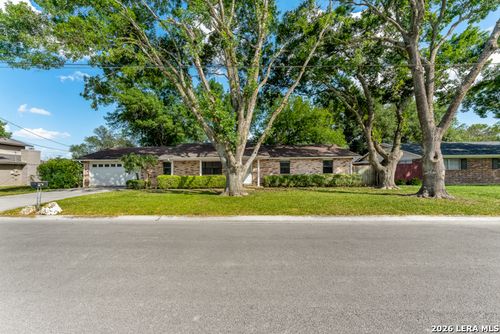 1376 Poppy Ln, New Braunfels, TX, 78130-3525 | Card Image
