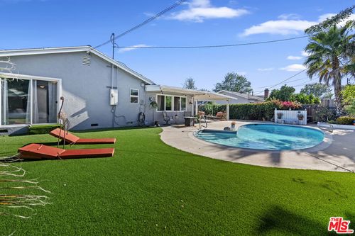21829 Rodax St, Canoga Park, CA, 91304-2538 | Card Image
