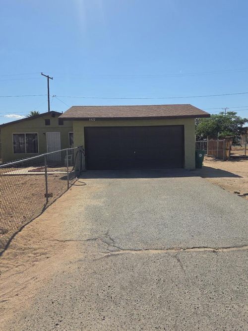 6422 Palm View Ave, Twentynine Palms, CA, 92277 | Card Image