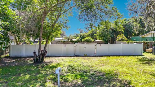 11707 Carver St, Thonotosassa, FL, 33592-2115 | Card Image