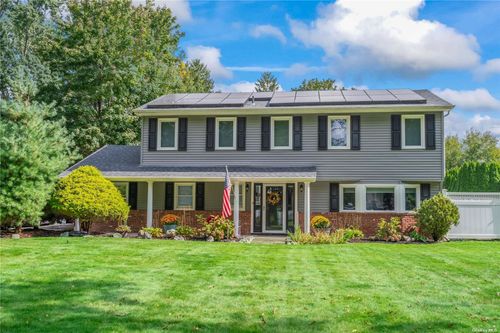 10 Meadowrue Lane, East Northport, NY, 11731 | Card Image