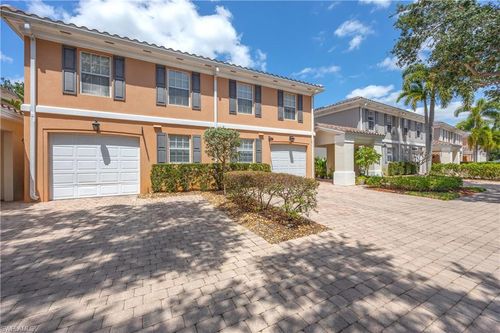 5831 Cove Cir, NAPLES, FL, 34119-9537 | Card Image