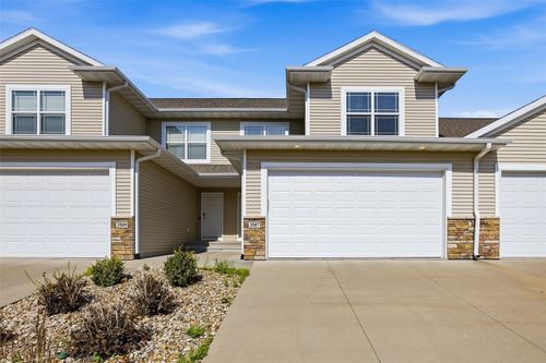3507 Pioneer Ave Se, Cedar Rapids, IA, 52403-3775 | Card Image