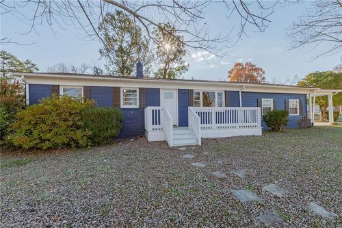 801 Bowerwood Dr, Thomasville, NC, 27360-2724 | Card Image