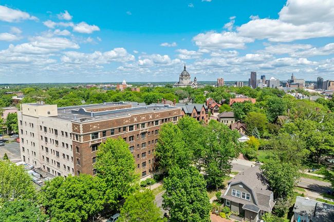 In the Heart of Cathedral Hill. | Image 41