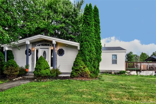 2424 State Route 17k, Montgomery, NY, 12549-1829 | Card Image