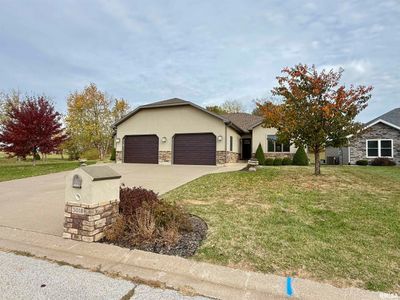 3018 Genevieve Drive, Home with 3 bedrooms, 2 bathrooms and null parking in Quincy IL | Image 1